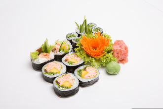 Sushi dla zapracowanych – zdrowa alternatywa dla fast foodu