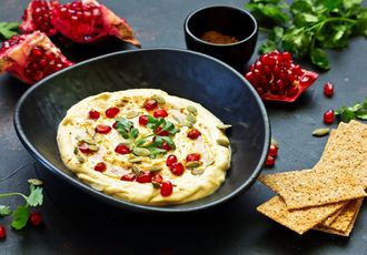 Walentynkowy hummus z granatem