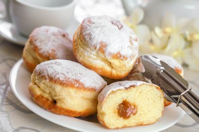 paczki-z-nadzieniem-ze-zlotych-owocow-i-odrobina-chilli